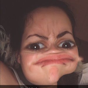 Meet your Posher, Traci